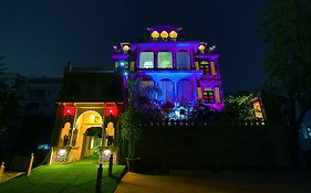 Fabhotel Shree Villas